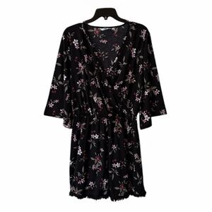 ⭐️ La Vie En Rose Aqua ($40) Floral V-neck Bell Sleeve Romper - PTP 22